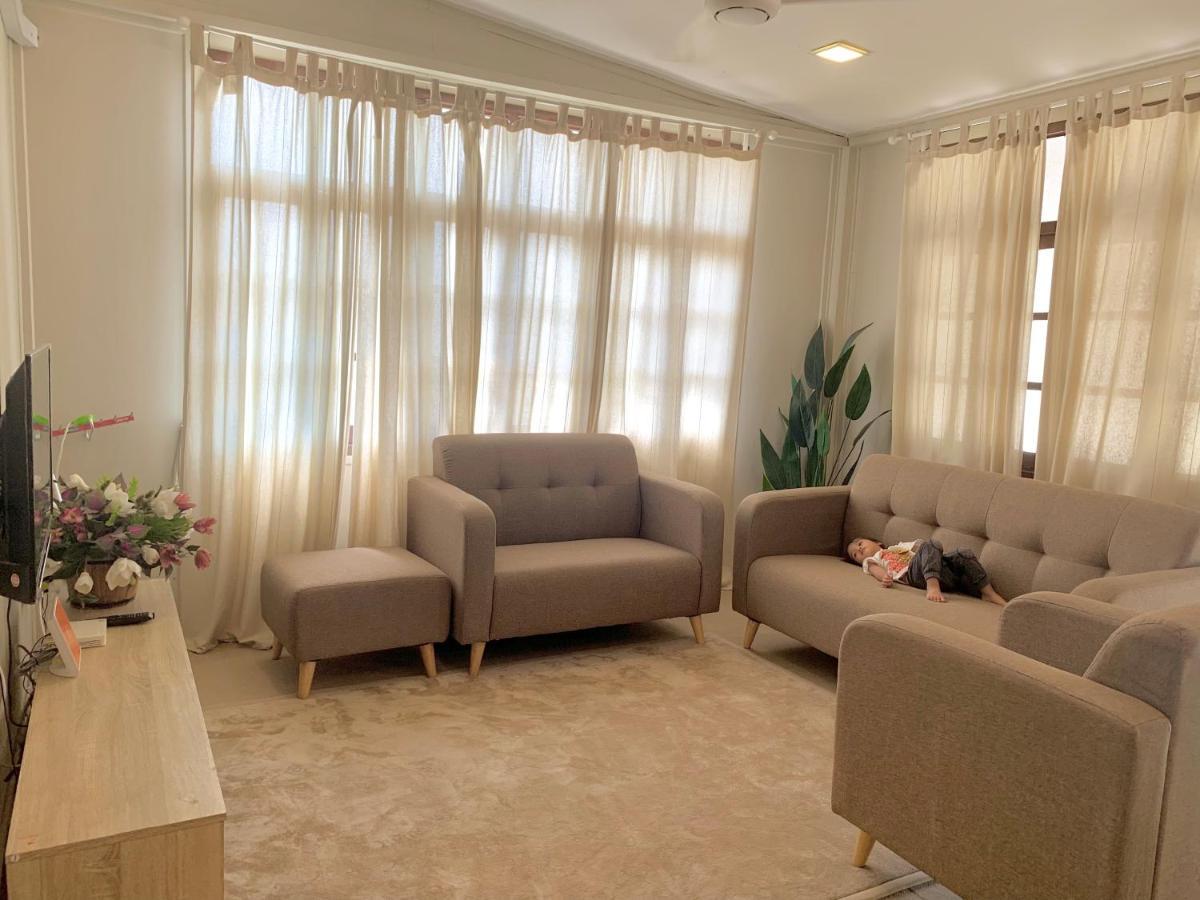 Sarah Guesthouse كُوالا تيرينغانو المظهر الخارجي الصورة