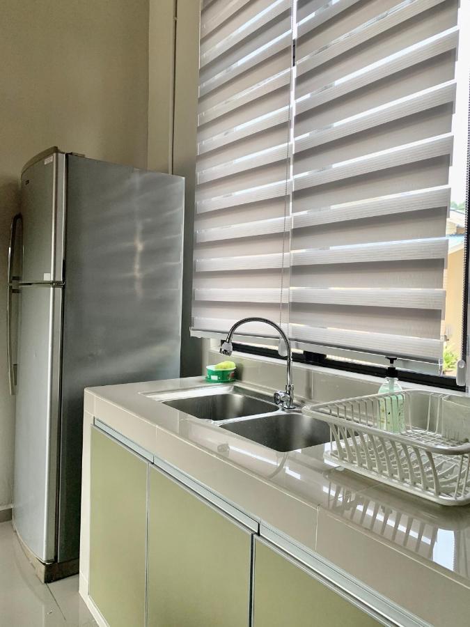Sarah Guesthouse كُوالا تيرينغانو المظهر الخارجي الصورة